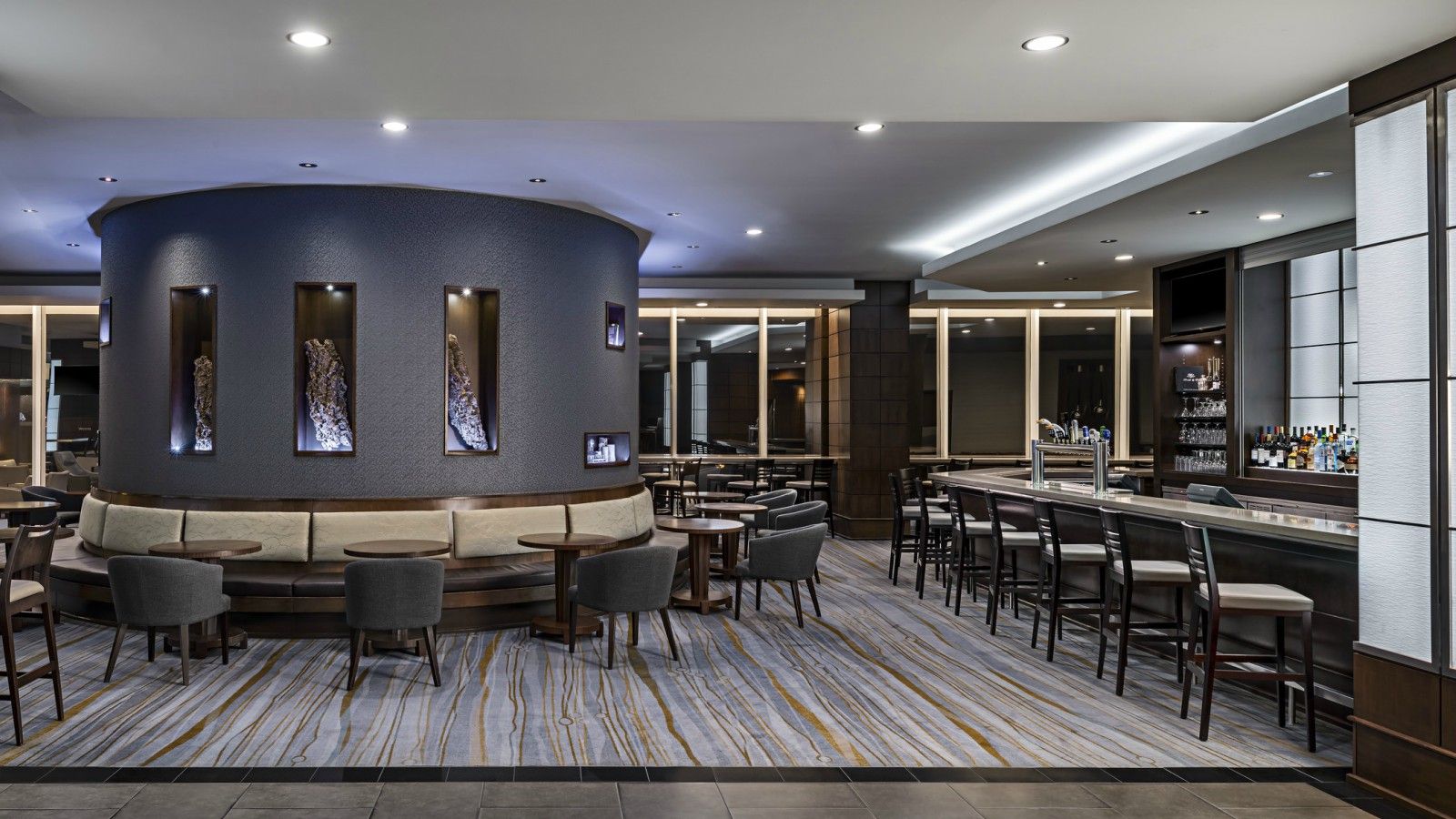 The Chartroom Bar and Lounge | The Westin Harbour Castle, Toronto